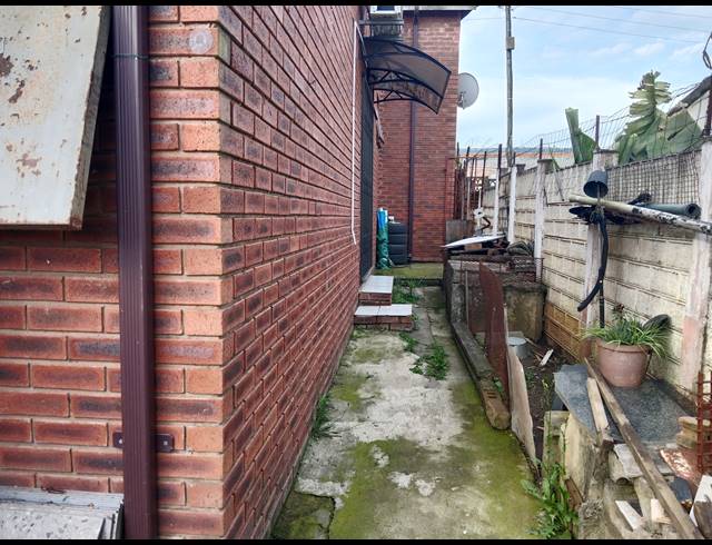 2 BEDROOM HOUSE FOR SALE IN NORTHDALE
